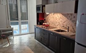 Cozy House La Flora Appartamento Con Giardino Privato